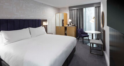DoubleTree by Hilton Hotel Manchester - Piccadilly Room Type - KING SIZE DELUXE ROOM