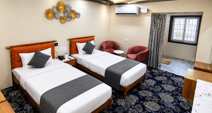 Hotel Sri Vintage Inn Room Type - Executive Room With Twin Bed
