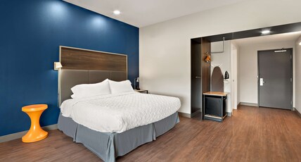 Tru by Hilton Santee Room Type - 1 KING MOB HEAR ACC W TUB