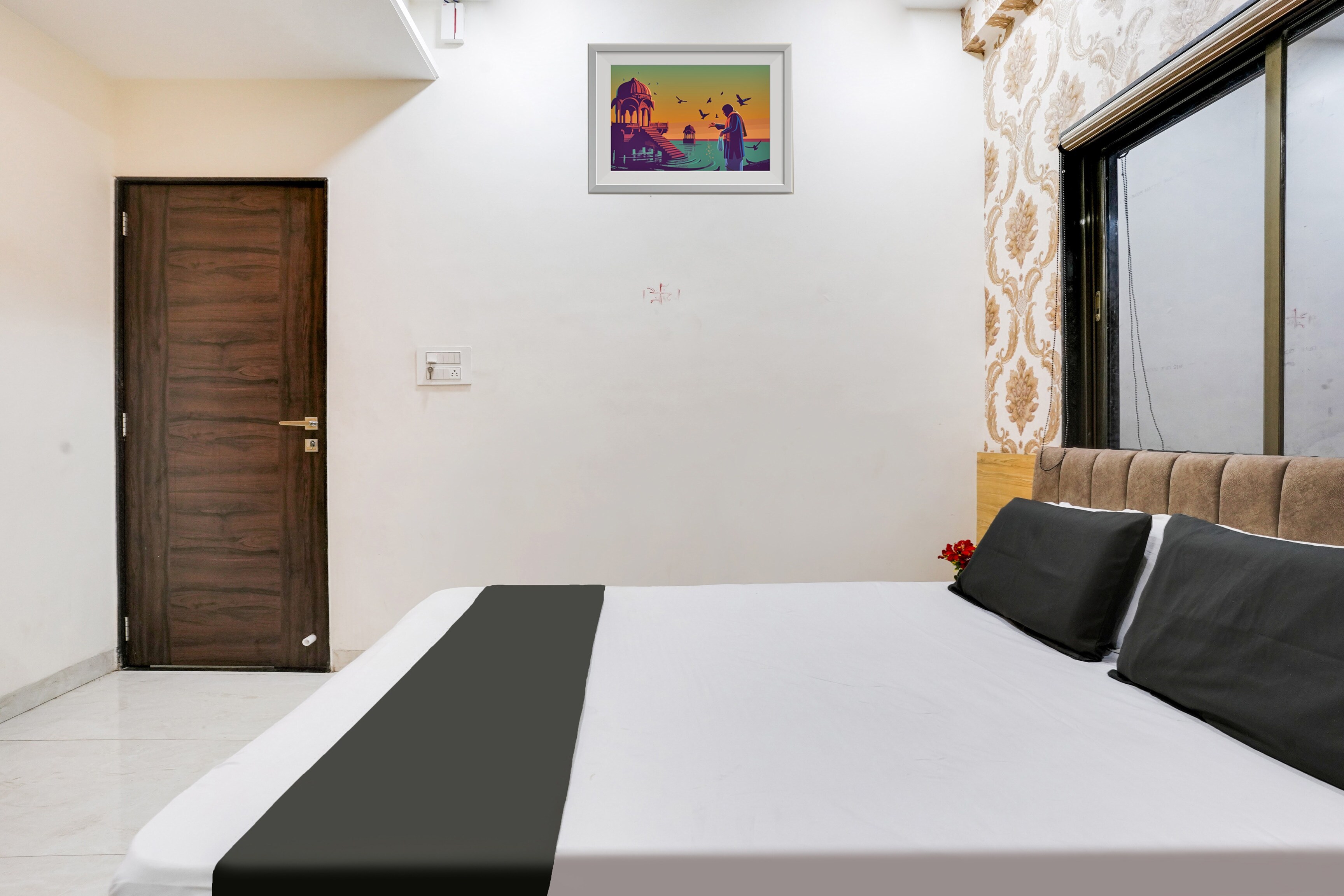 Hotel O Rajneeti - Tap to explore photos