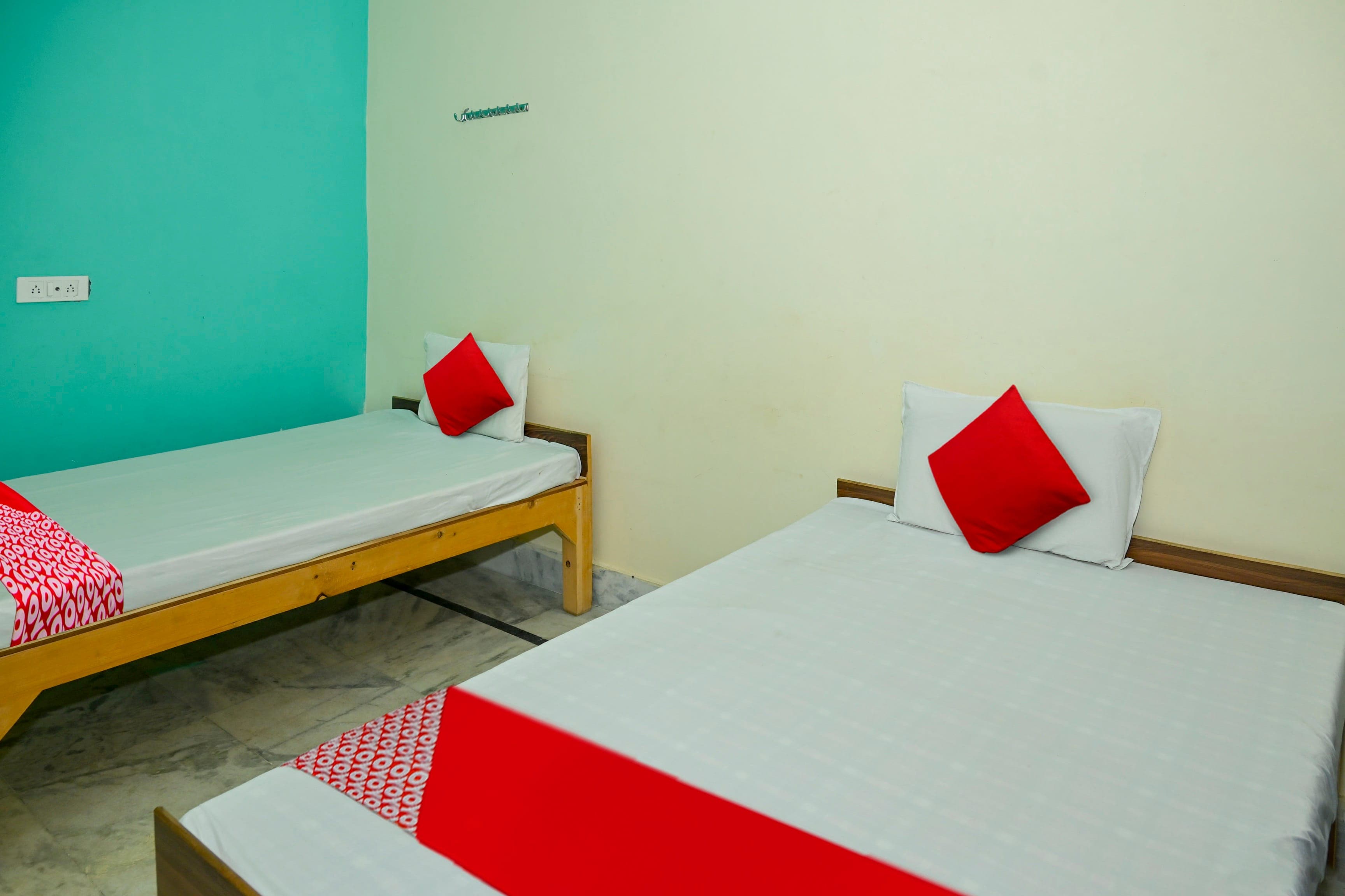 Hotel O Dev Bhoomi - Tap to explore photos