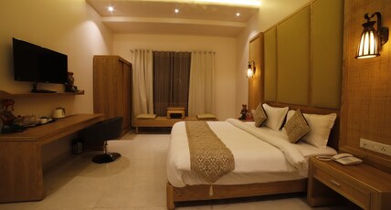 HOTEL OPTIONS Room Type - Superior