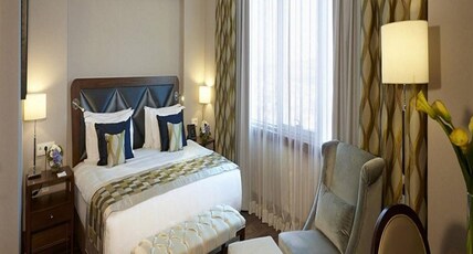 Crowne Plaza ISTANBUL - ORYAPARK Room Type - 1 Bedroom Suite Single Sofa Bed Crowne Plaza ISTANBUL - ORYAPARK Room Type - 1 Bedroom Suite Single Sofa Bed