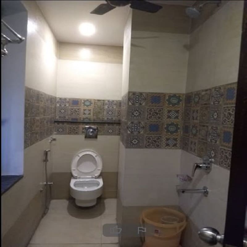 Hotel Comfort - Tap to explore photos