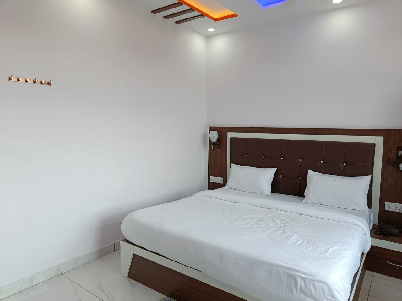 SHRI RAM RAJA HOTEL - Tap to explore photos