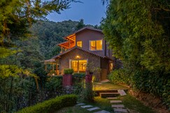 SaffronStays Plaksha near Chauli ki Jali
