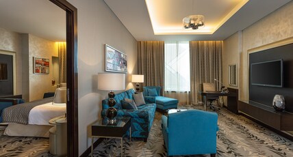 Crowne Plaza Riyadh RDC Hotel & Convention, an IHG Hotel Room Type - 1 Bedroom Suite City View Club Floor