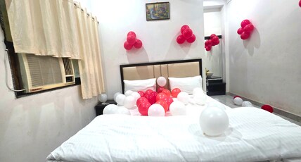 Dhaneshwari Luxury Homestay Room Type - Superior Deluxe Double Bedroom