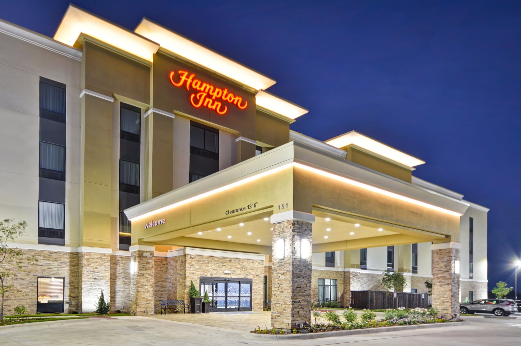 Hampton Inn Kyle - Tap to explore photos