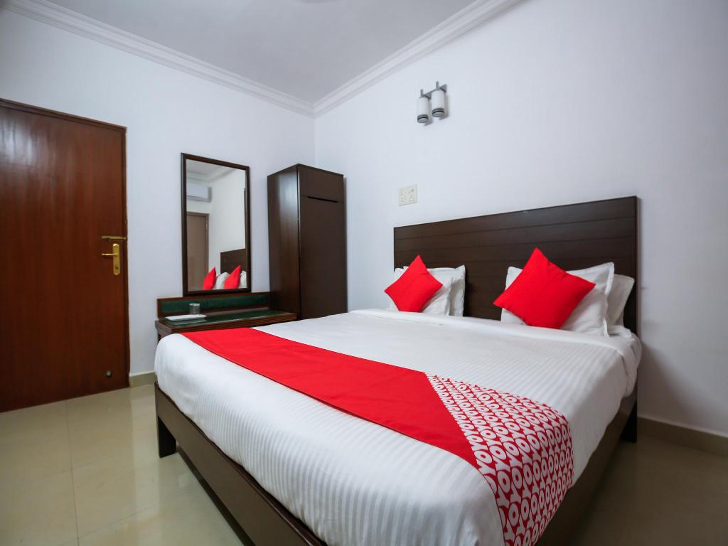 Pandav City Hotel - Tap to explore photos