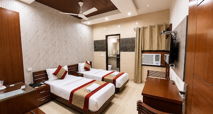 The Daanish Residency, Karol Bagh Room Type - Deluxe AC Room - Local ID Accepted The Daanish Residency, Karol Bagh Room Type - Deluxe AC Room - Local ID Accepted