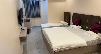 Sri Deepthi Lodge and Mini Function Hall Room Type - Deluxe Room