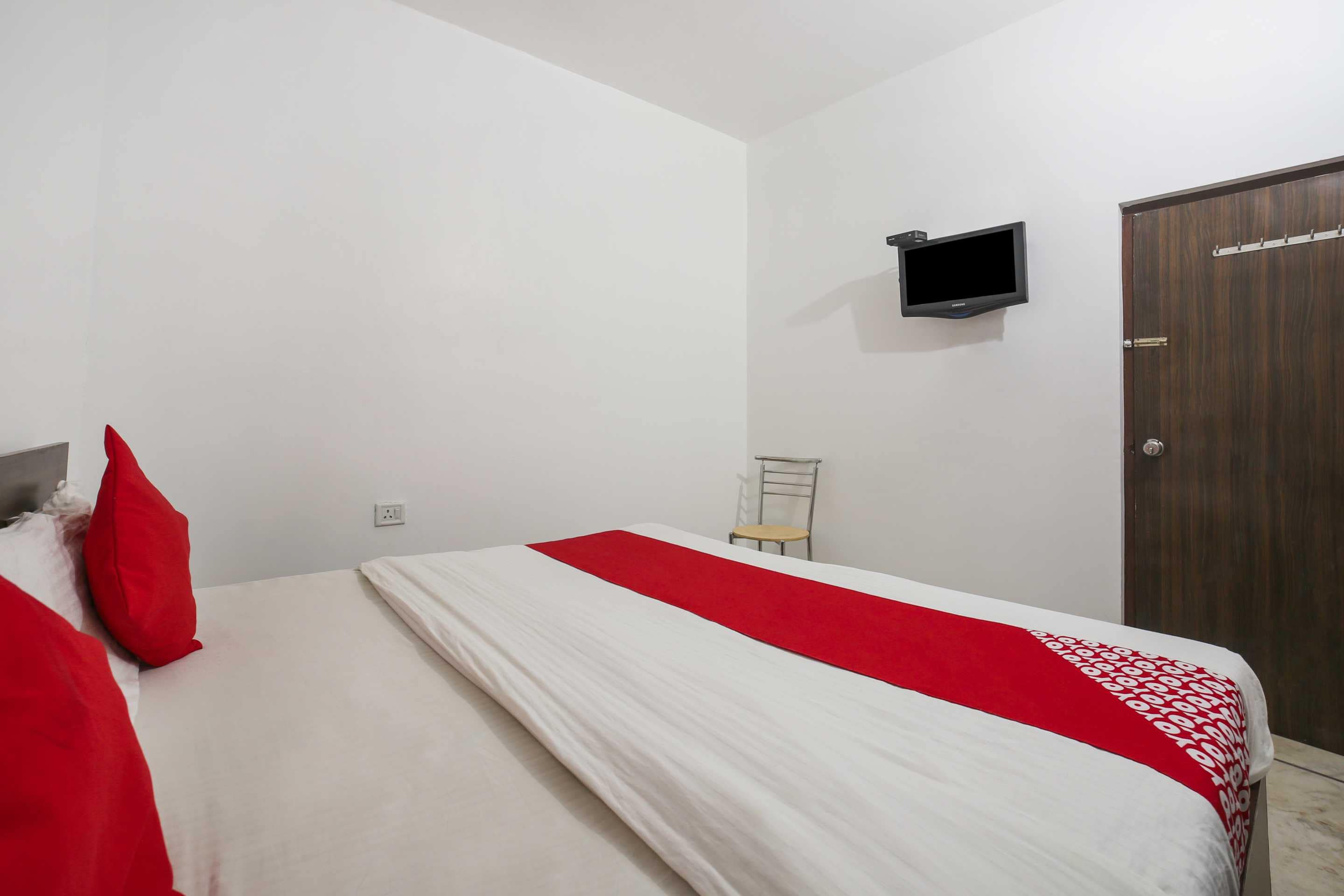 Hotel O Ridhi Sidhi Regency - Tap to explore photos
