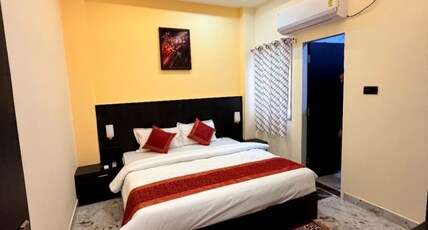 HOTEL PRATYAKSH DARSHAN Room Type - Super Deluxe Double Room