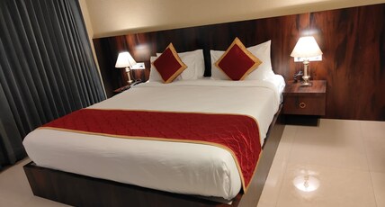 HOTEL BADAMI COURT Room Type - Deluxe Room