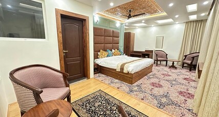 The Riviera Hotel Room Type - Suite Room