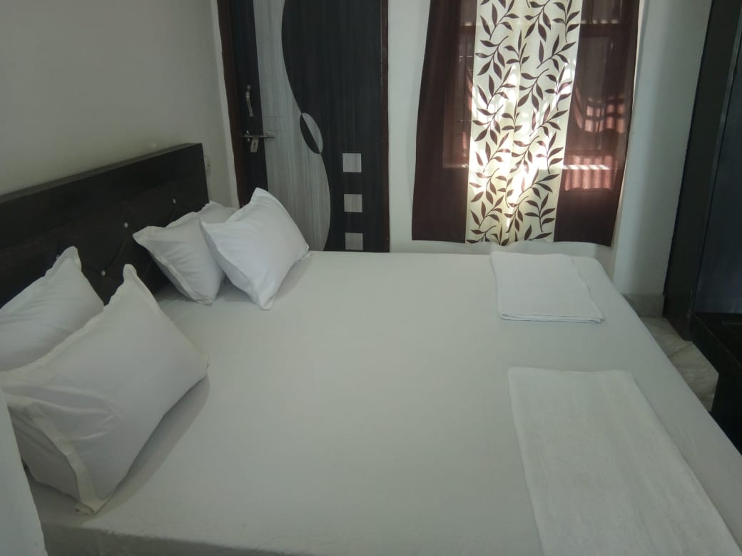 Hotel Sparrow, Pushkar - Tap to explore photos