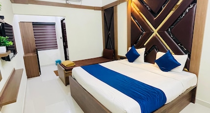 Hotel Shadow Regency Room Type - Executive Triple Room with Air Conditioning Hotel Shadow Regency Room Type - Executive Triple Room with Air Conditioning