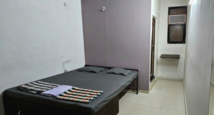 Prestige Guest House Room Type - Standard Double Non-AC Room