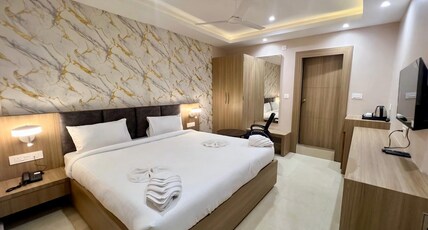 HOTEL AIRPORT VIEW Room Type - Deluxe Room (Non-Ac)