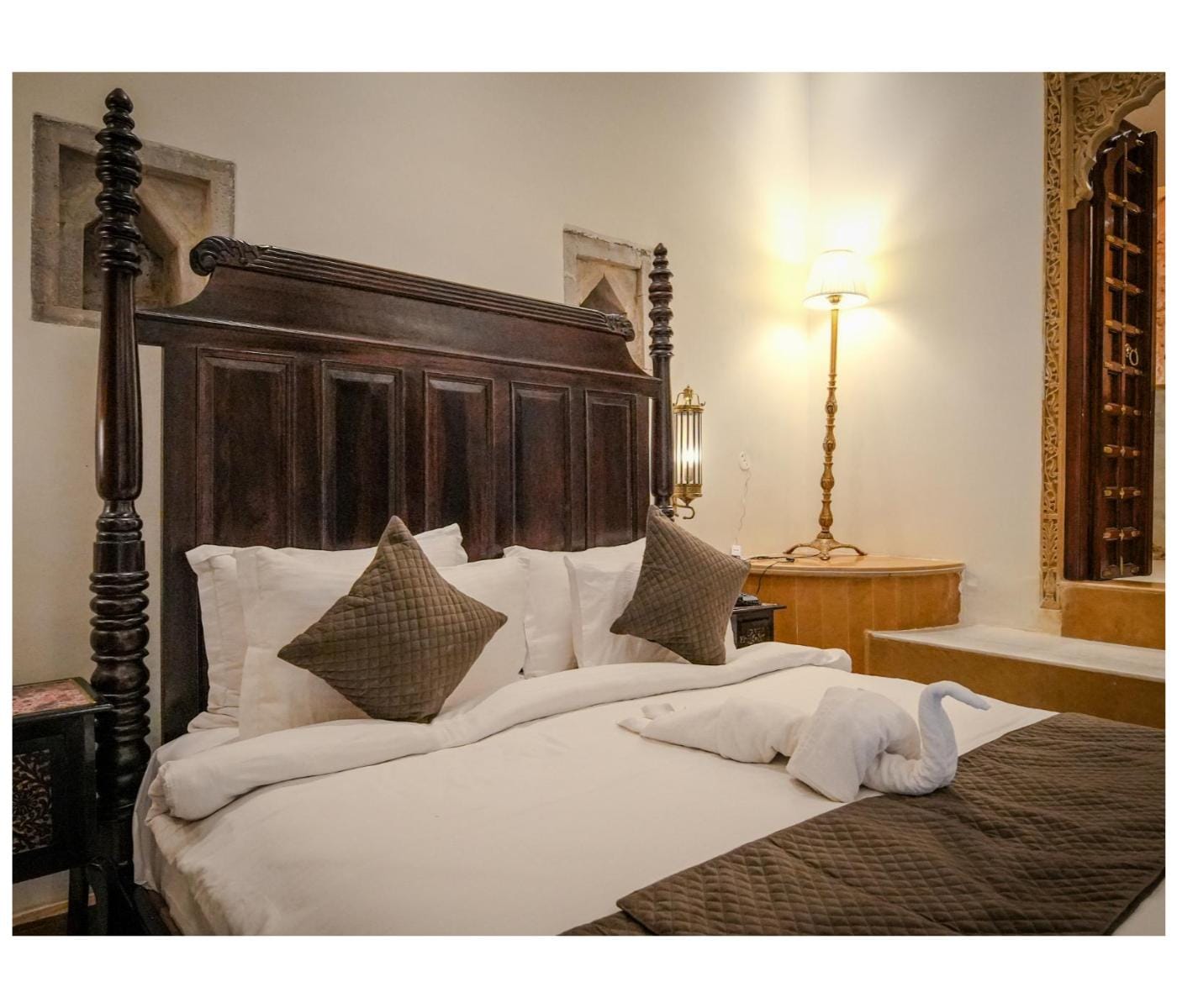 Fort Dadhikar, Alwar - Tap to explore photos