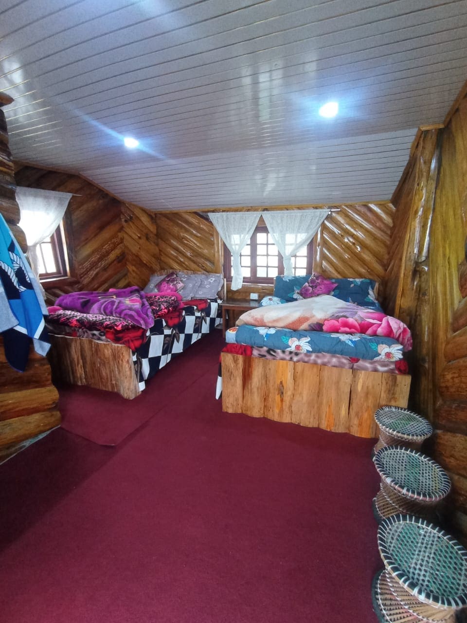 Poobong Hill Homestay - Tap to explore photos