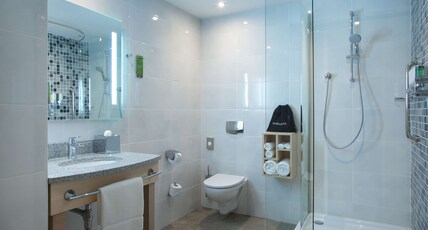 HAMPTON BY HILTON MINSK CITY CENTRE Room Type - QUEEN ROOM W  SOFA BED NS