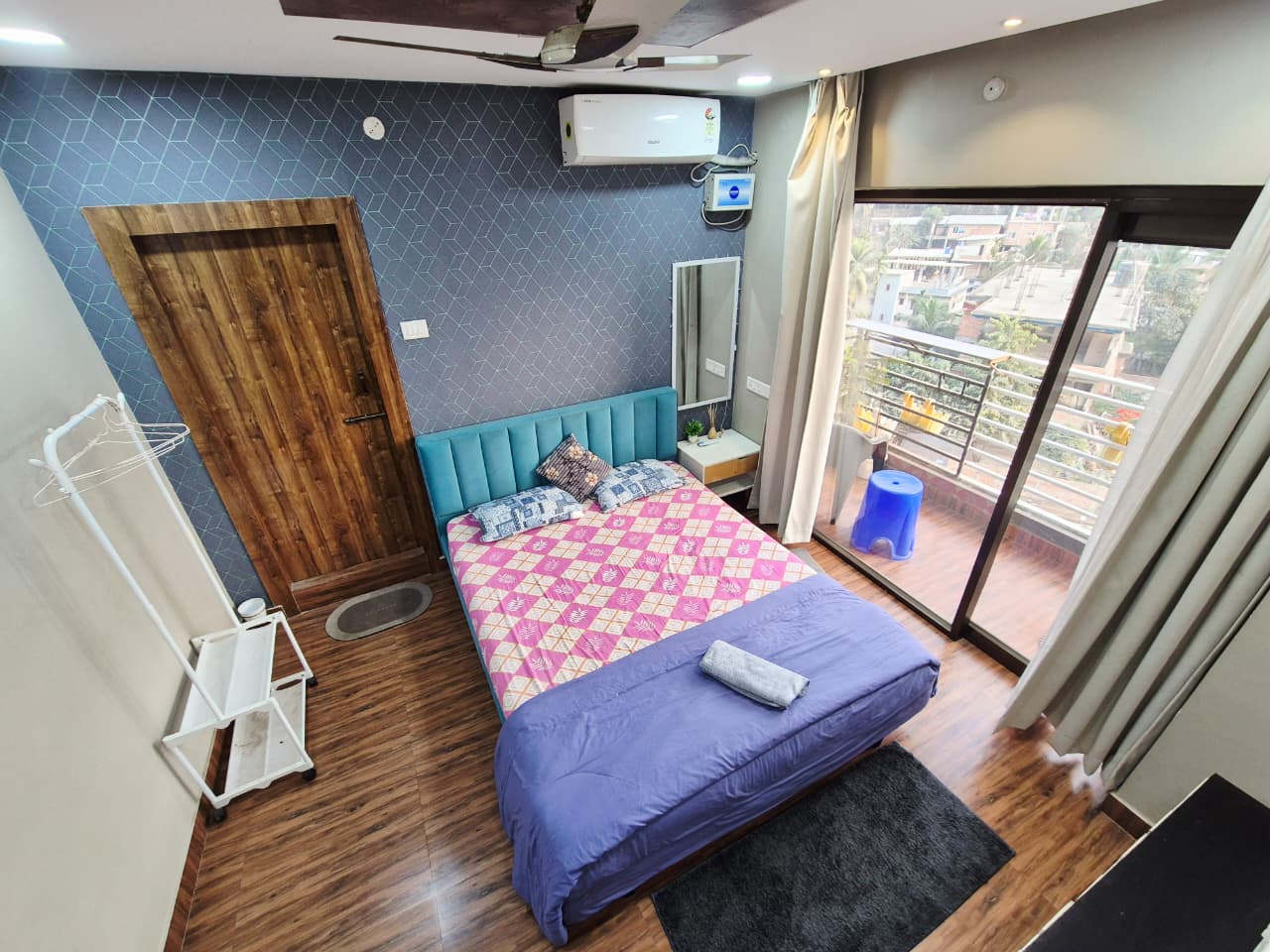 Urban Retreat | Private 2BHK - Tap to explore photos