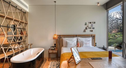25hours Hotel Dubai One Central Room Type - Large Glamping Room Museum View
