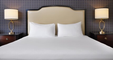 Best Western Premier Park Hotel Room Type - 1 King Bed, Refrigerator, High Speed Internet Access, Non-Smoking
