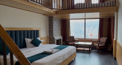 Mountain Shadow Homestay | Rooms & Restaurant Room Type - Family Suite 