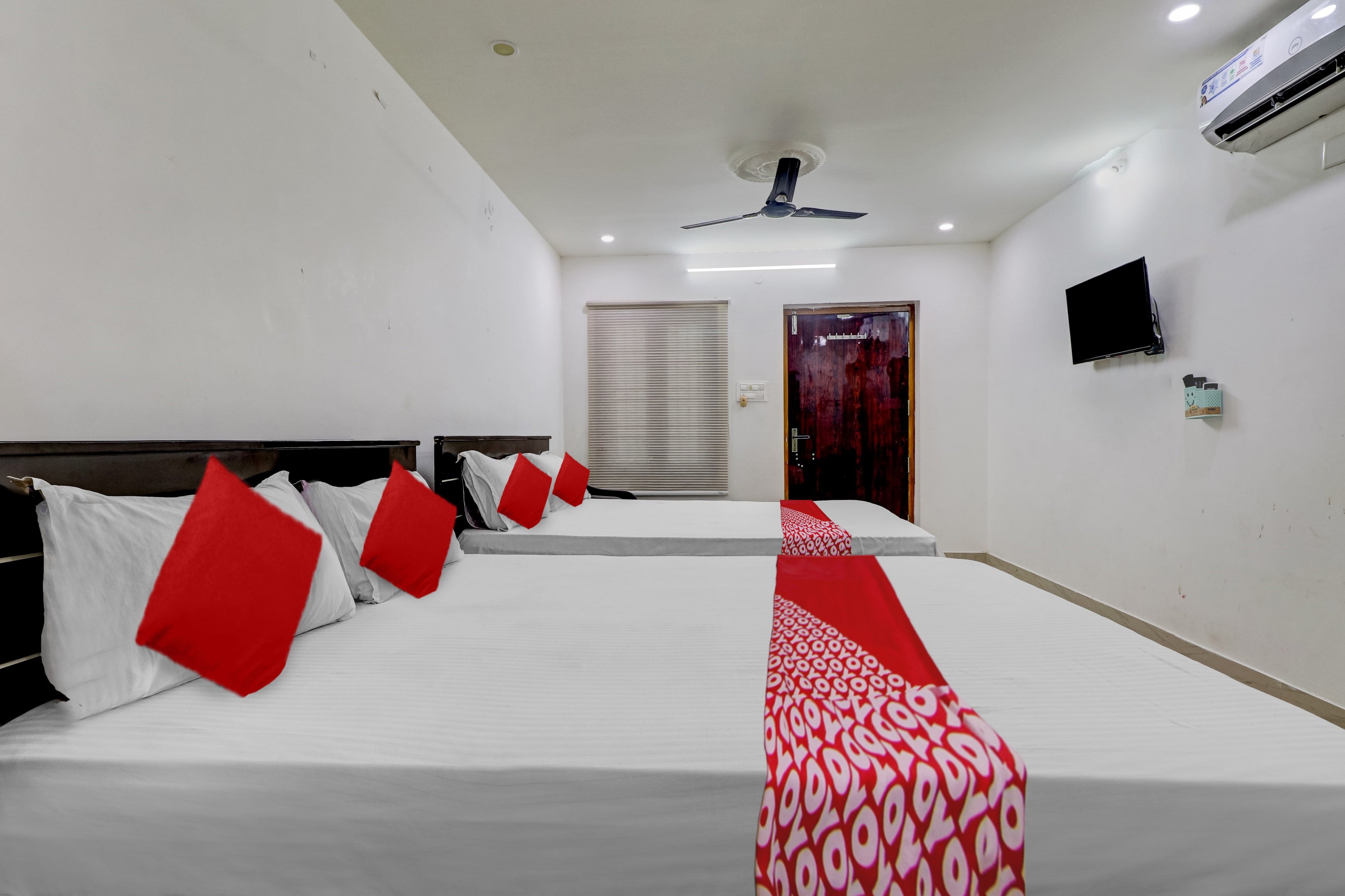 Hotel O VNR Convention - Tap to explore photos