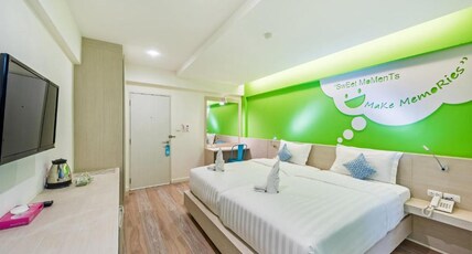 The Tint at Phuket Town Room Type - Standard Room Twin Bed with Balcony and Share Kitchen The Tint at Phuket Town Room Type - Standard Room Twin Bed with Balcony and Share Kitchen