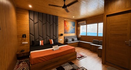 KMG Hotel Room Type - SUPIRIOR ROOM