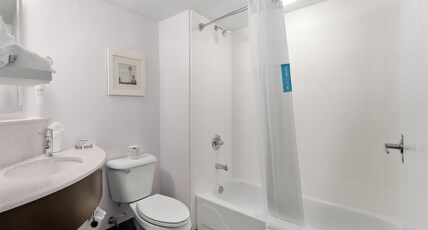 Hampton Inn & Suites by Hilton Newtown Room Type - DOUBLE DOUBLE NON SMOKING