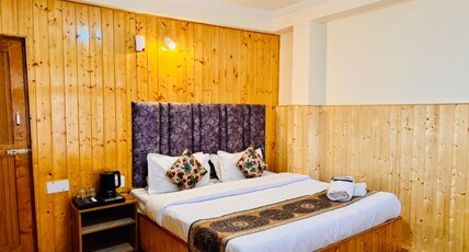 Hotel Suraj Inn Room Type - super deluxe