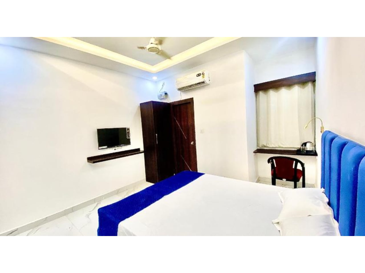 ANUPAMA - Tap to explore photos