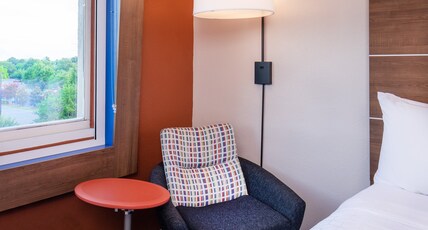 Holiday Inn Express Chesapeake - Norfolk Room Type - Standard Room