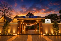 FabHotel Hill View Cottages - Nr. Club Cubana