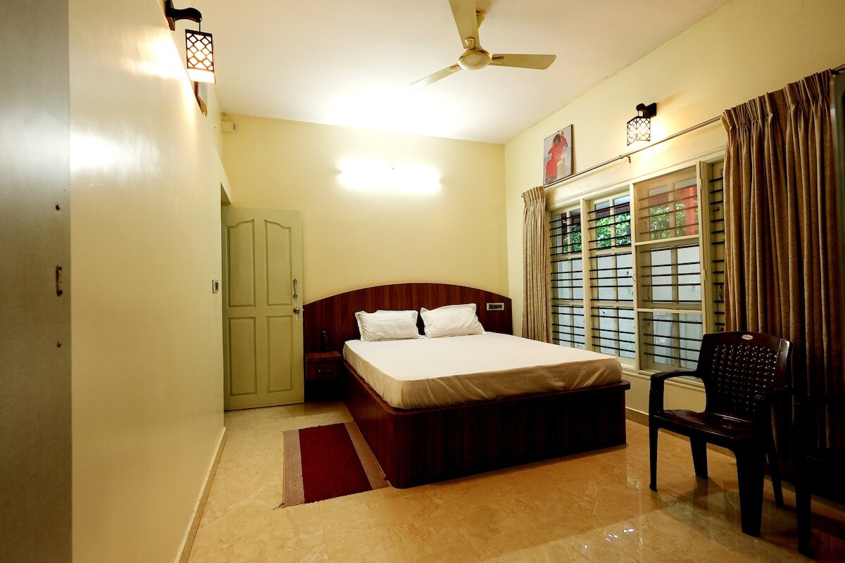 Hoovinamane Homestay - Tap to explore photos