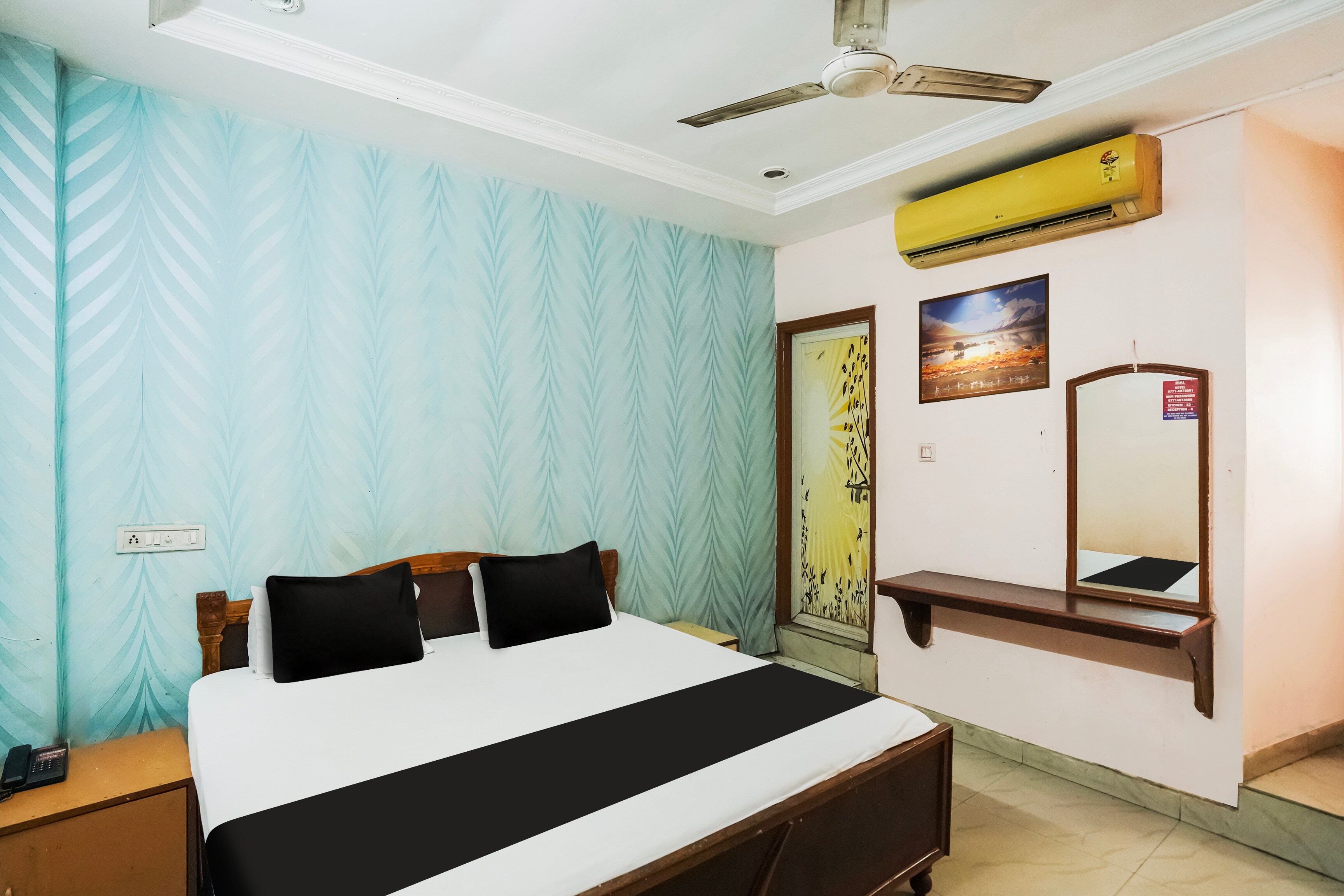 Hotel O Capital - Tap to explore photos