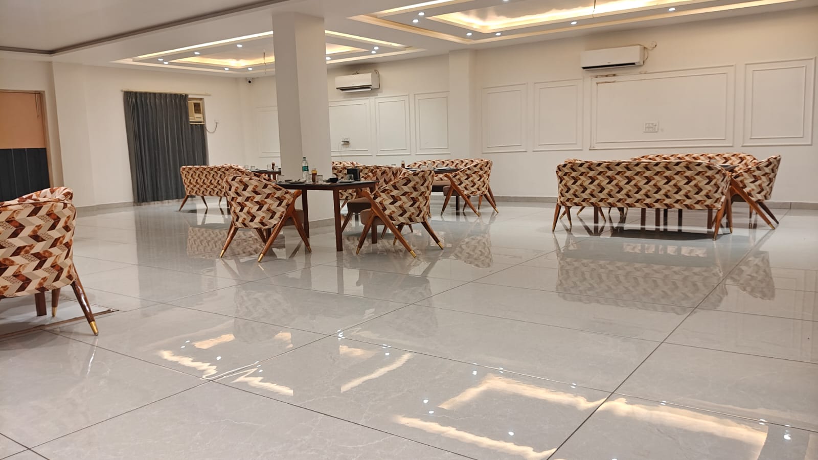 Main gallery