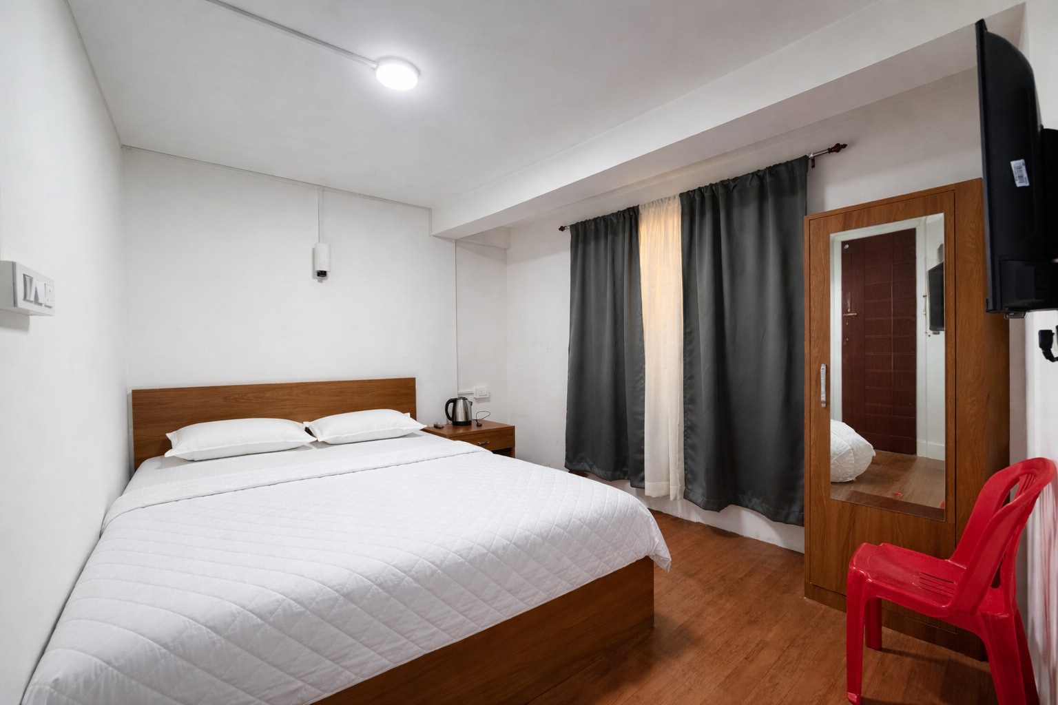 Mall Nest stay || Entire 1BHK - Tap to explore photos