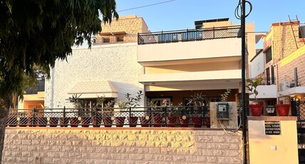Narpati Villa Room Type - Narpati Villa