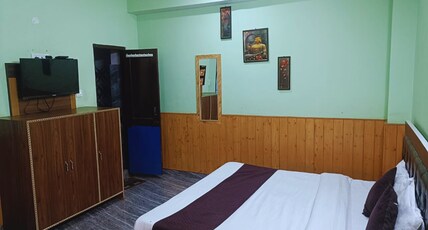 HOTEL RIVER VIEW Room Type - Luxury Room