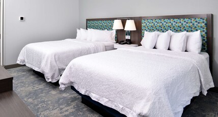 Hampton Inn by Hilton Cedar Falls Downtown Room Type - 2 QUEENS W  FRIDGE MICROWV