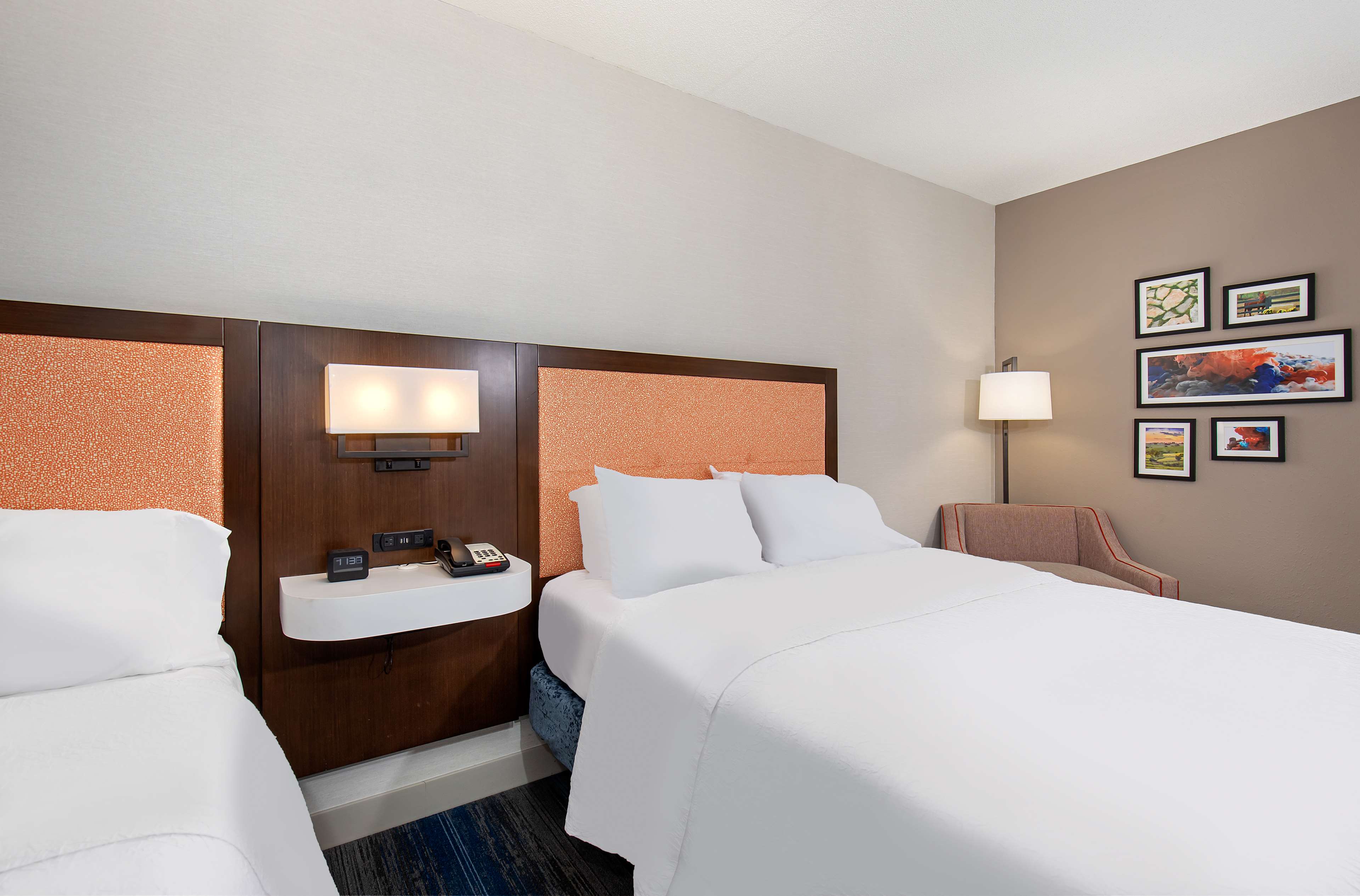 Hampton Inn Corbin KY - Tap to explore photos