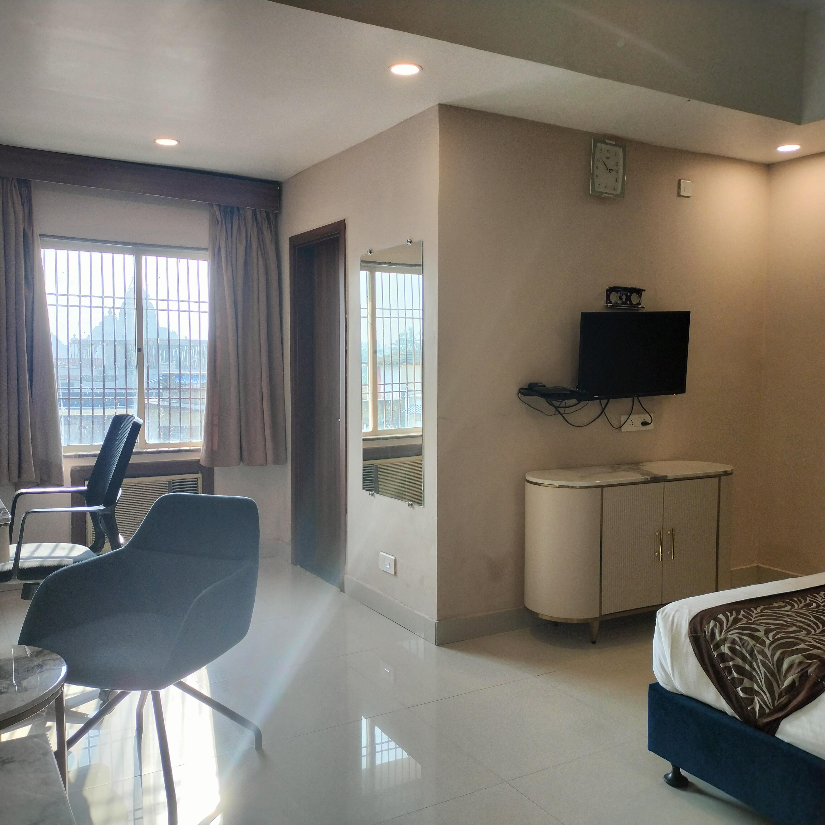 HOTEL SHREEHARI GRAND (PURE VEG) - Tap to explore photos