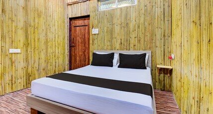 Hotel O The Bamboo House Room Type - Classic