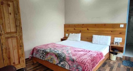 The Baba Benison Stays - 200 Metre From Temple Room Type - Double Bed Room With View